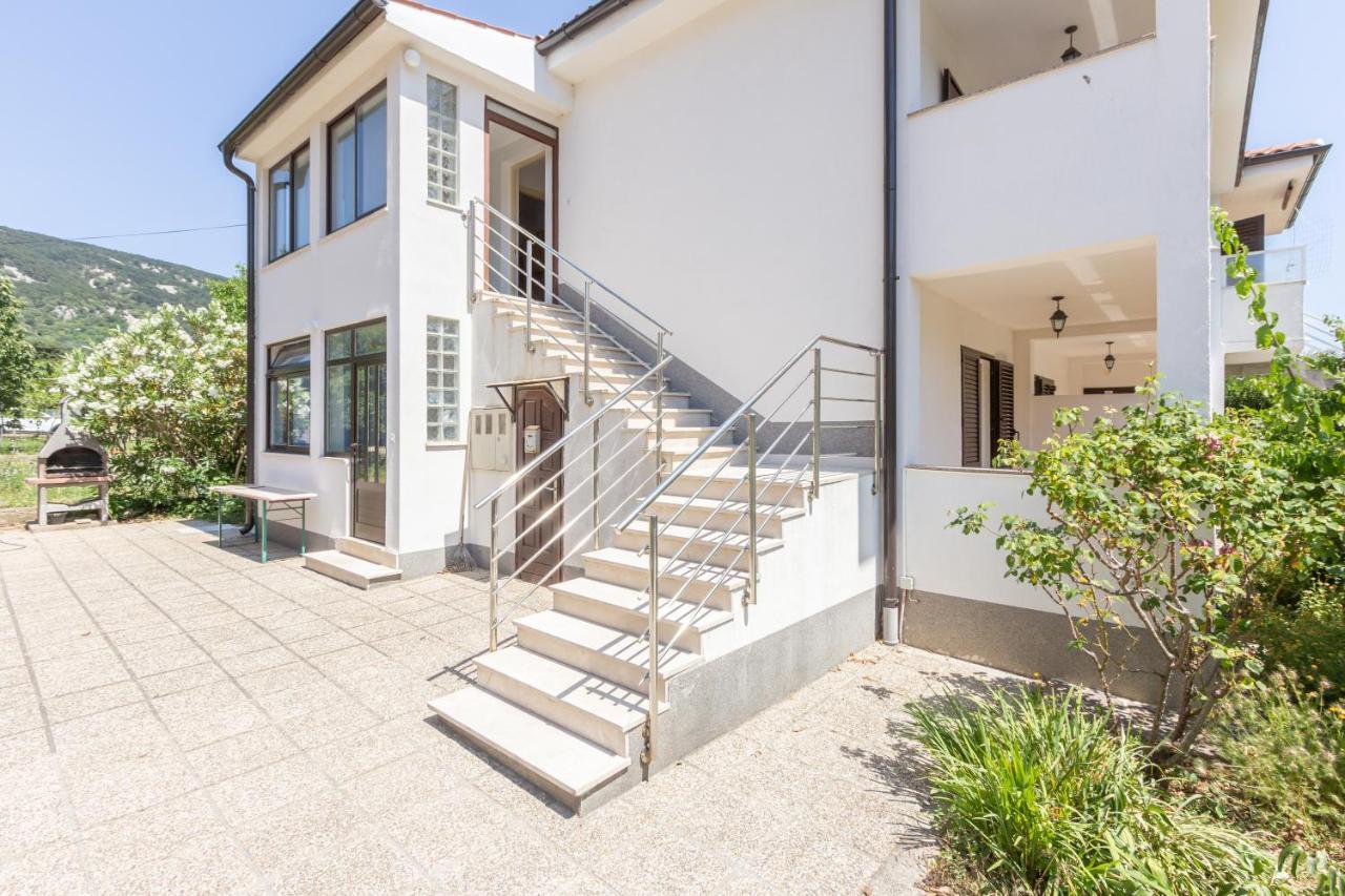 Apartment Beti With Balcony 巴斯卡 外观 照片