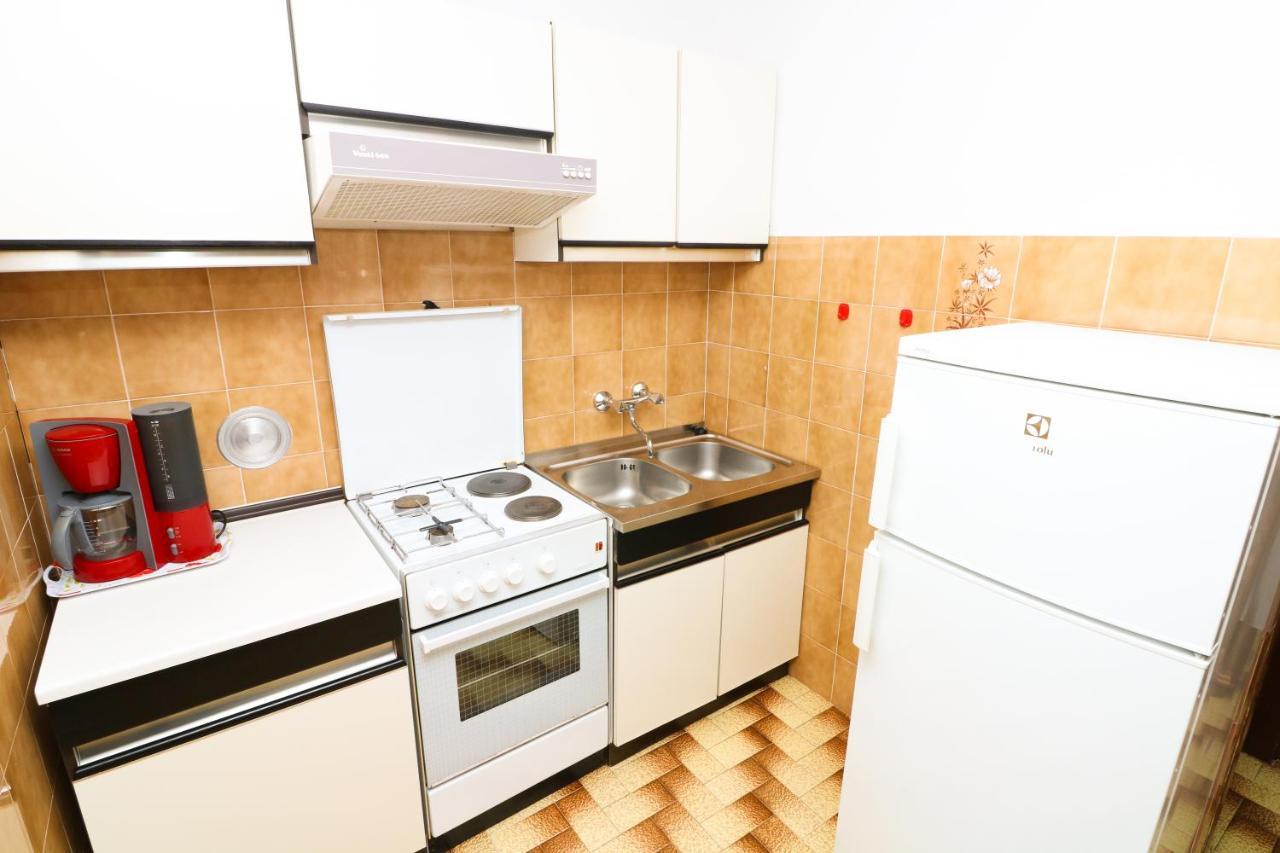 Apartment Beti With Balcony 巴斯卡 外观 照片