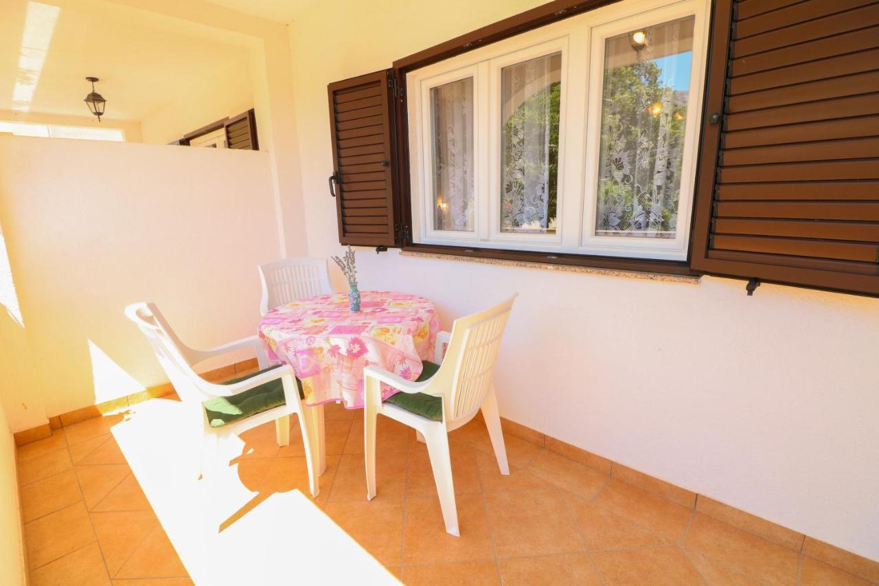 Apartment Beti With Balcony 巴斯卡 外观 照片